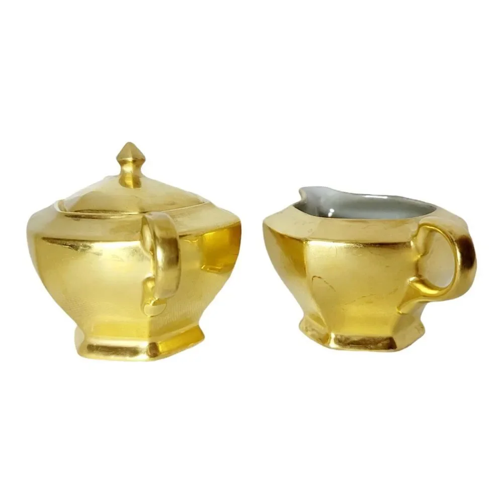 Unbranded vintage gold